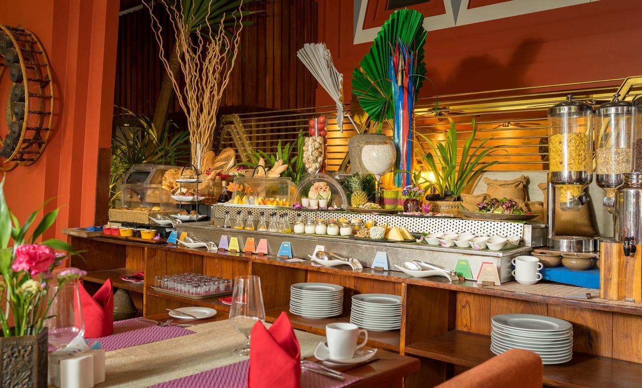 Golden Temple Residence Σιέμ Ρέαπ Εξωτερικό φωτογραφία A buffet at a hotel