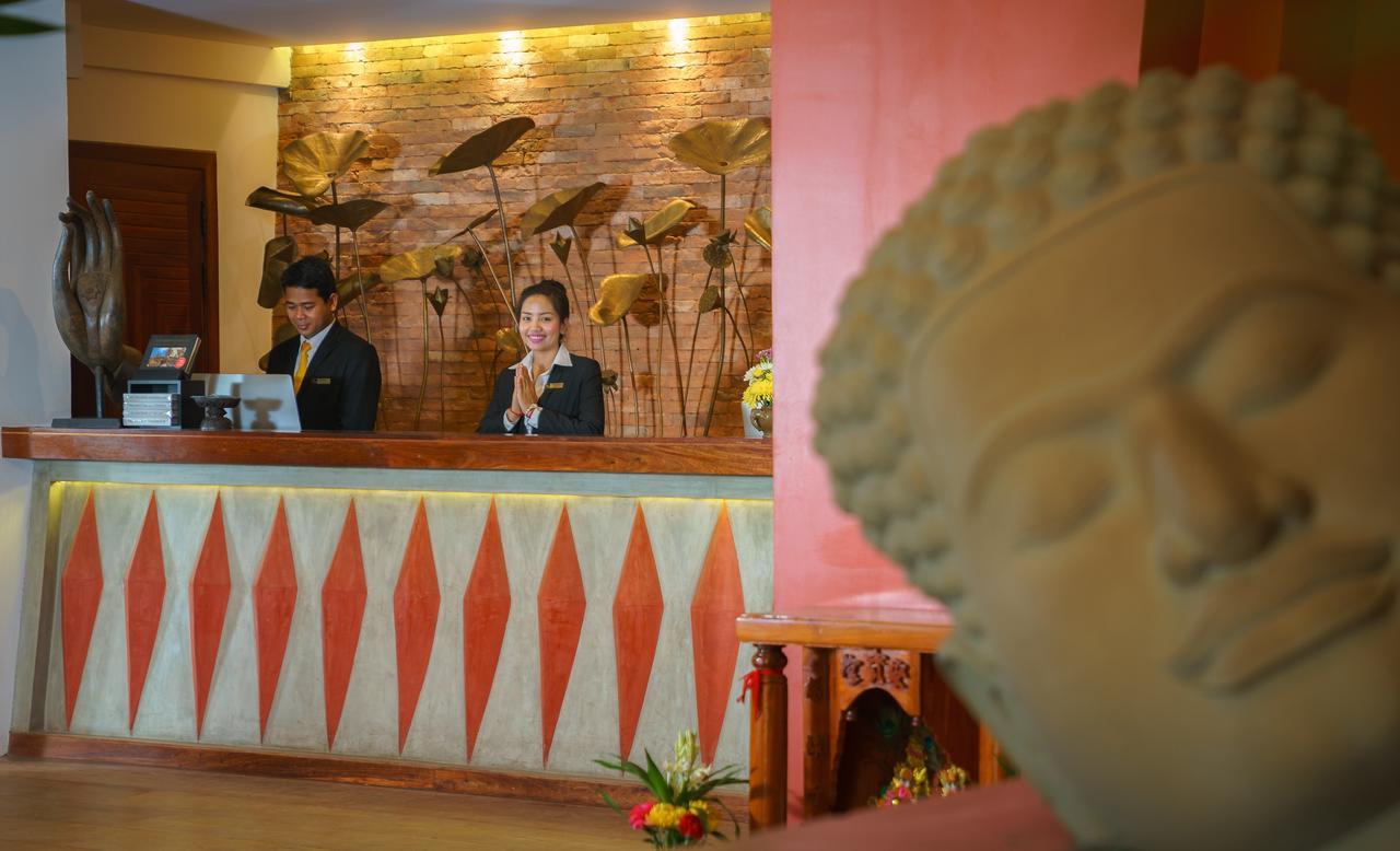 Golden Temple Residence Σιέμ Ρέαπ Εξωτερικό φωτογραφία Reception at the hotel