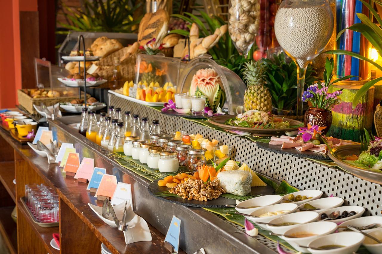 Golden Temple Residence Σιέμ Ρέαπ Εξωτερικό φωτογραφία A buffet at a hotel