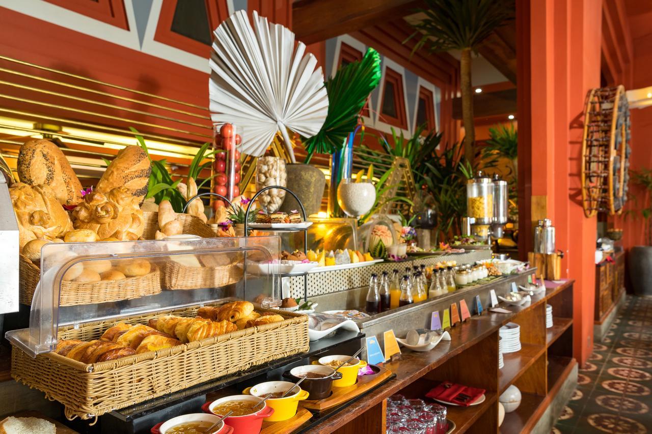 Golden Temple Residence Σιέμ Ρέαπ Εξωτερικό φωτογραφία A buffet at a hotel