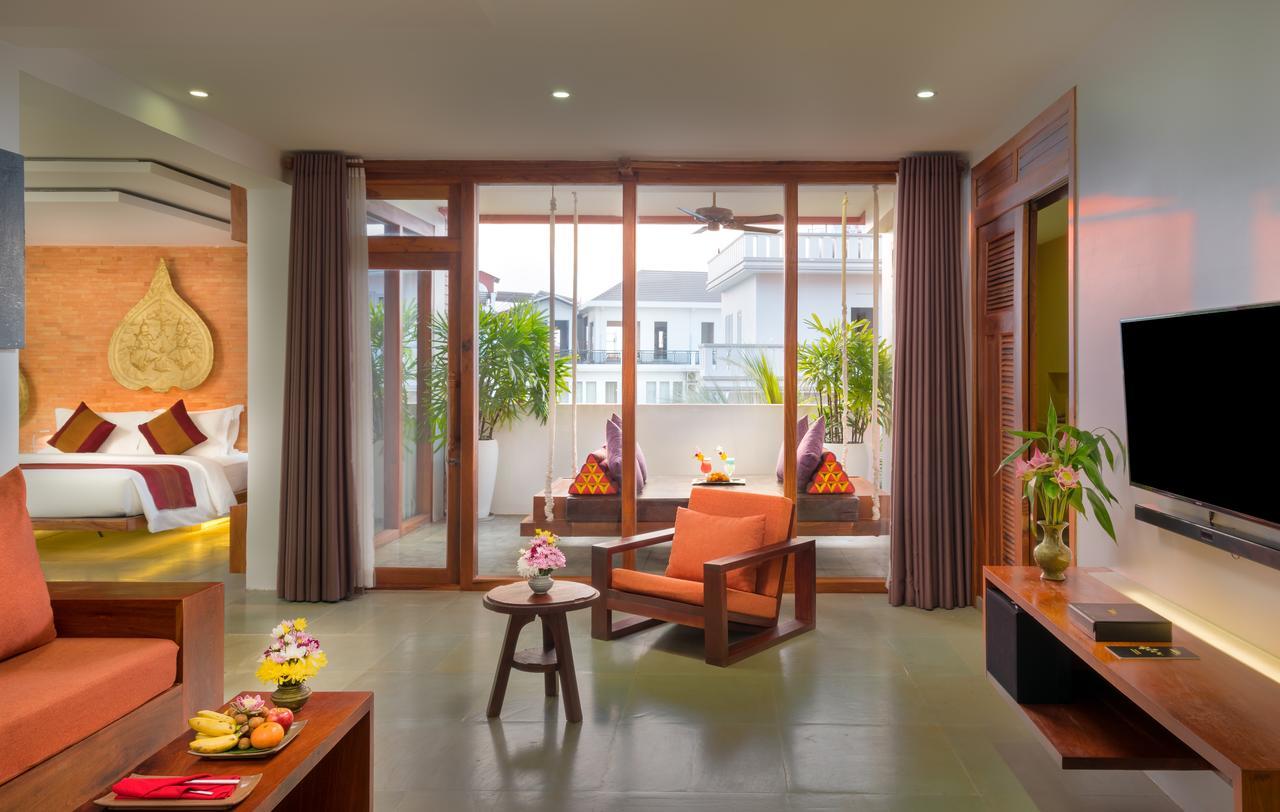 Golden Temple Residence Σιέμ Ρέαπ Εξωτερικό φωτογραφία A suite at the hotel