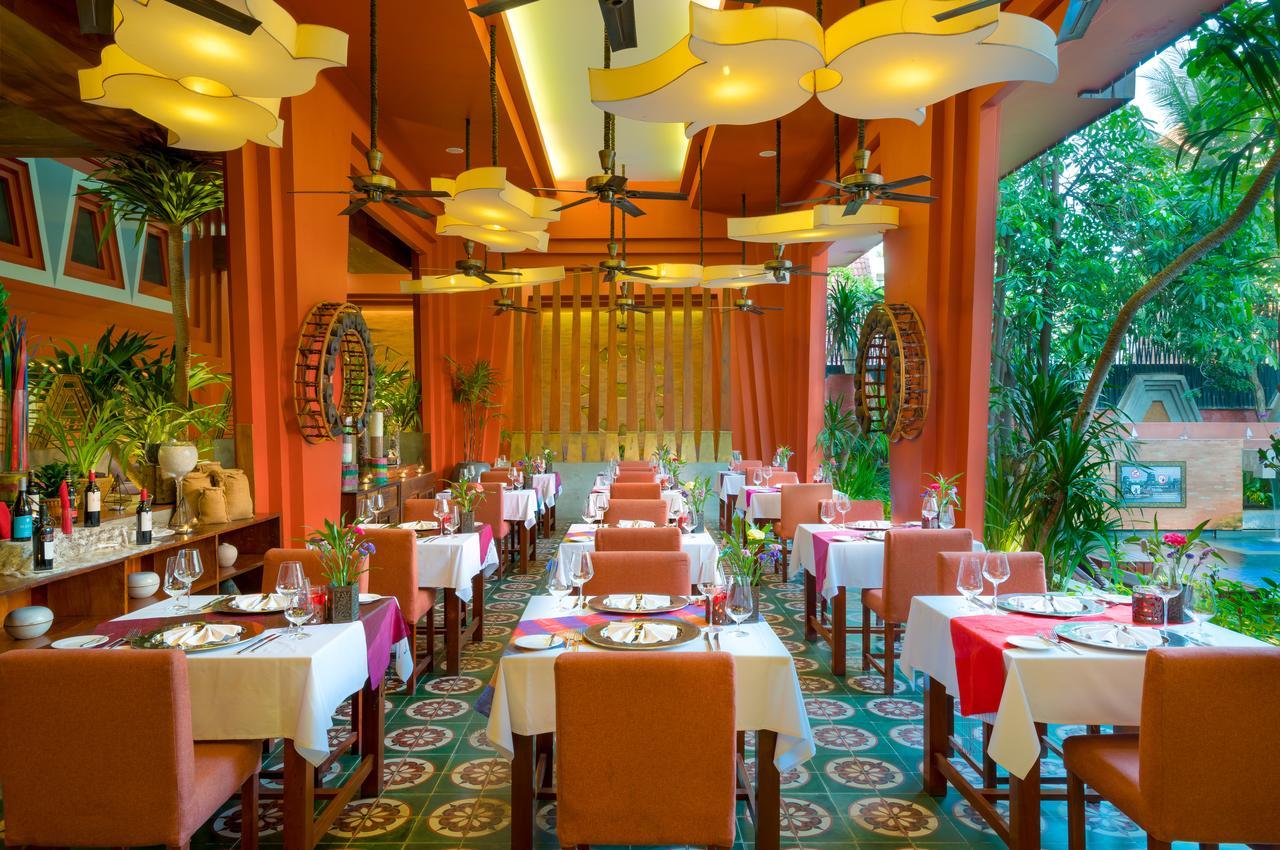 Golden Temple Residence Σιέμ Ρέαπ Εξωτερικό φωτογραφία The interior of the restaurant