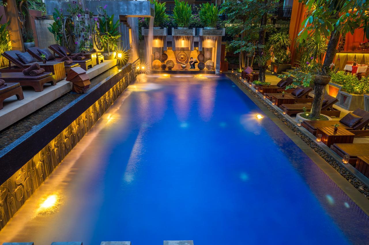 Golden Temple Residence Σιέμ Ρέαπ Εξωτερικό φωτογραφία The pool at the hotel