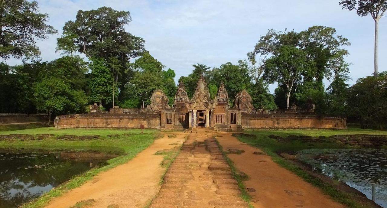 Golden Temple Residence Σιέμ Ρέαπ Εξωτερικό φωτογραφία The temple of Angkor Wat